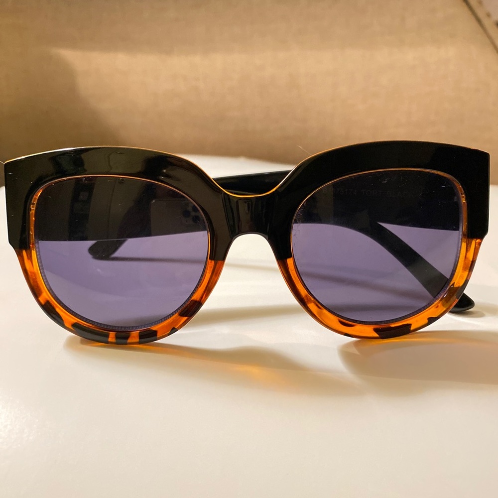 BETSEY JOHNSON SUNGLASSES | SUNBJ01